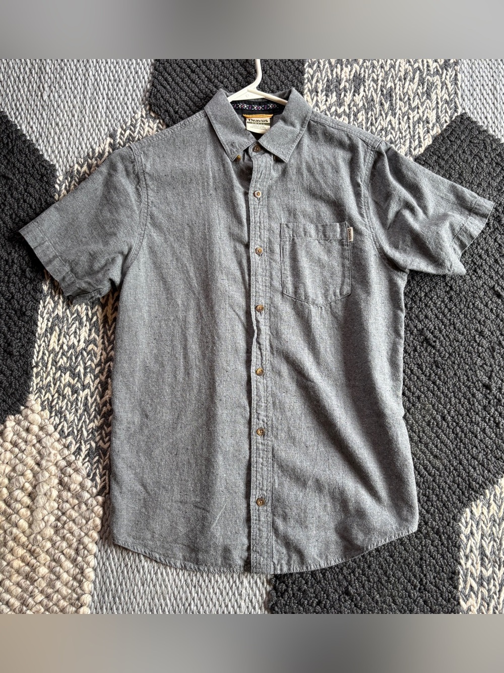 Dravus short sleeve button up shirt gray